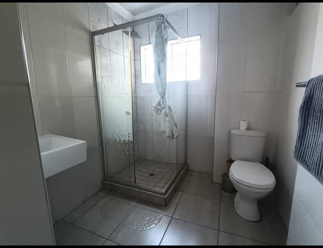 10 BEDROOM HOUSE FOR SALE IN THREE RIVERS